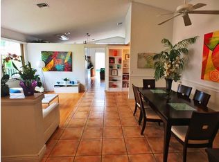 1358 NW 157th Ave, Pembroke Pines, FL 33028