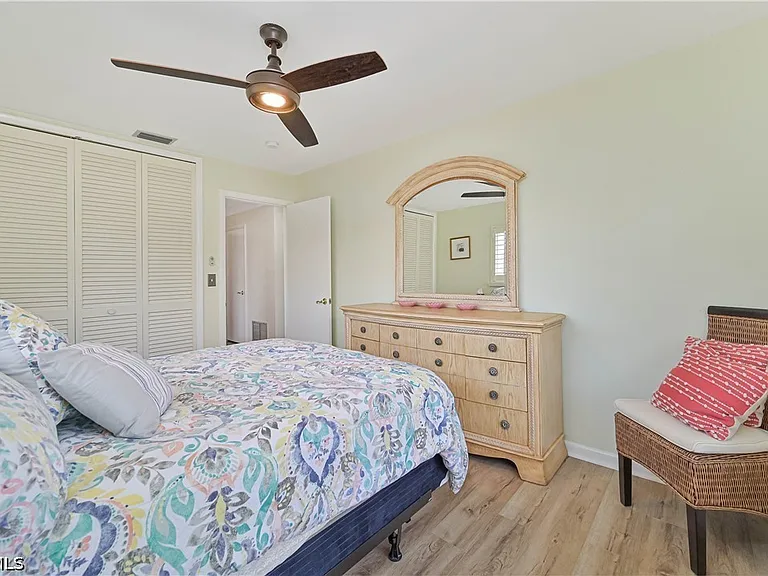 4520 SE 9th Ave — Photo 20