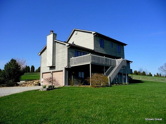 3rd image of 645 Lugar Ln