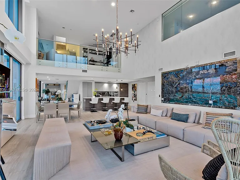 121 NE 34th St #Penthouse 3217 — Photo 18