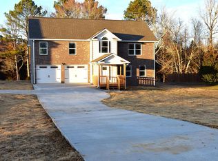 1055 Country Meadows Ln, Dalton, GA 30721