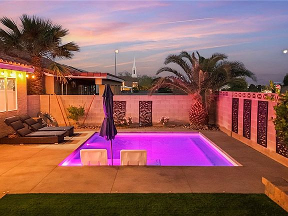 4th image of 13 Beaver Ridge Ave