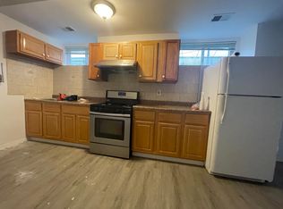 242 Queen St #1, Staten Island, NY 10314