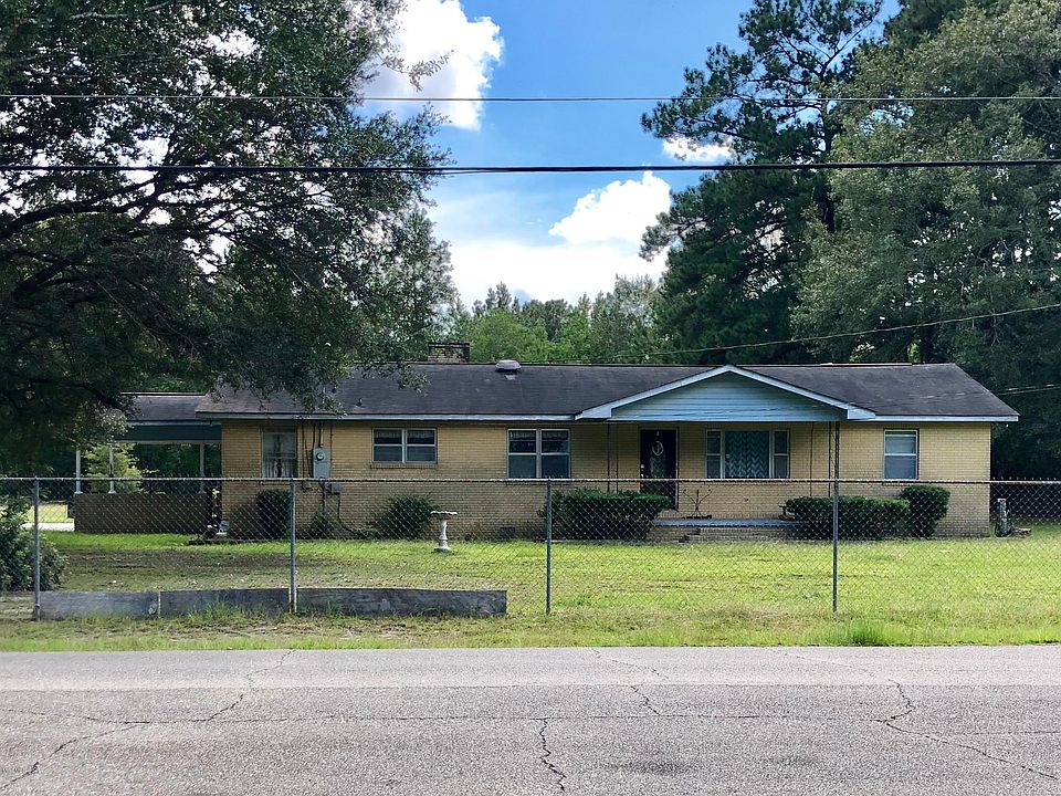 2nd image of 906 Telly Rd