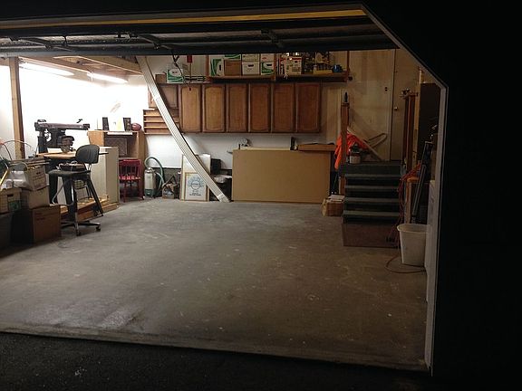 2nd image of 11824 Hanley Dr