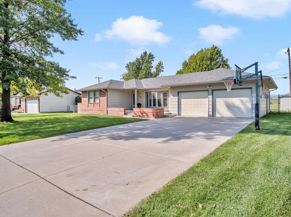 1405 Grandview Ave, Newton, KS 67114