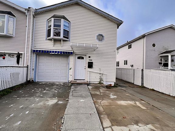 5th image of 196 Regis Dr Floor 2