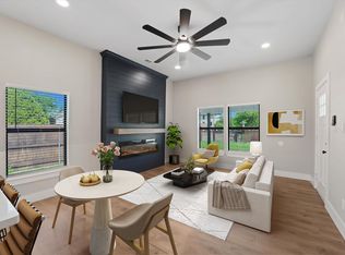 300 Steinman Ave, Dallas, TX 75203