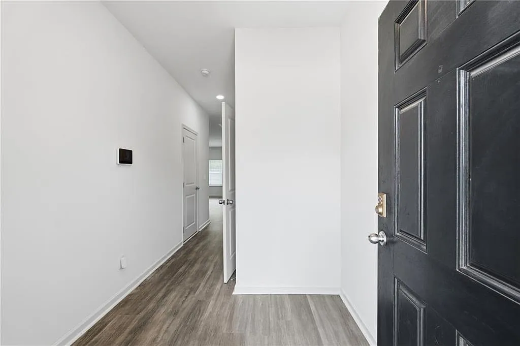 3 bed, 2.5 bath, 1512 sqft, $2,195 — Photo 3