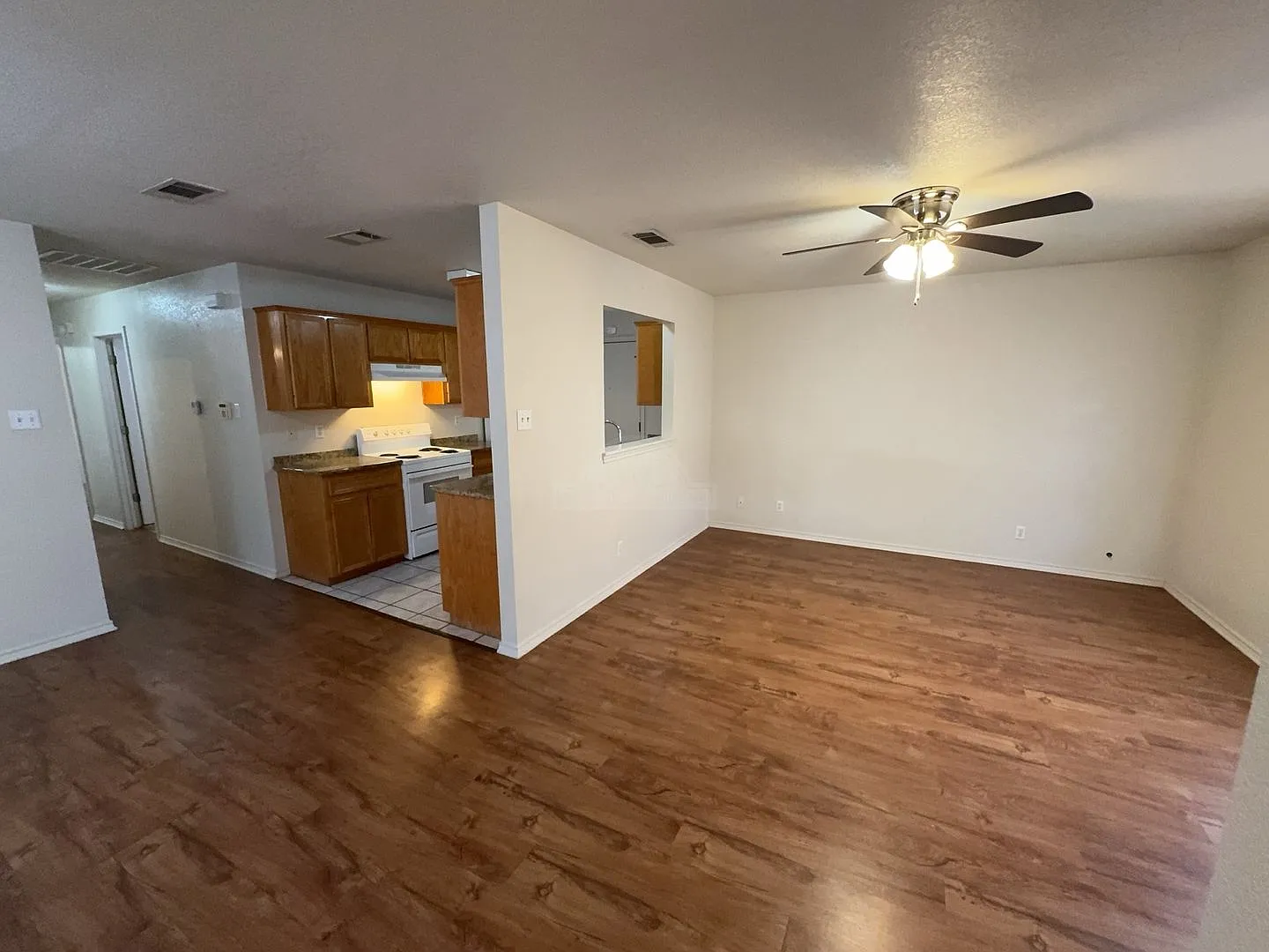 913 McDaniel Circle, Killeen — Photo 3