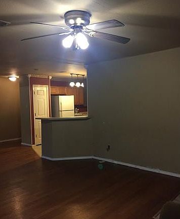 3rd image of 116 S Mockingbird Cir