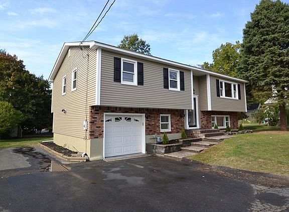 2nd image of 118 S Conger Ave