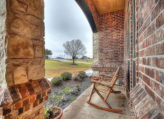 3rd image of 3201 S Bay Breeze Ln