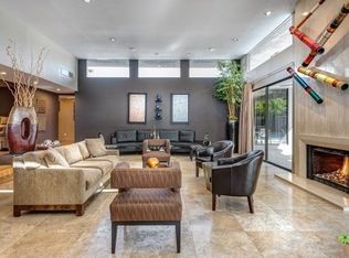 2406 S Caliente Dr, Palm Springs, CA 92264