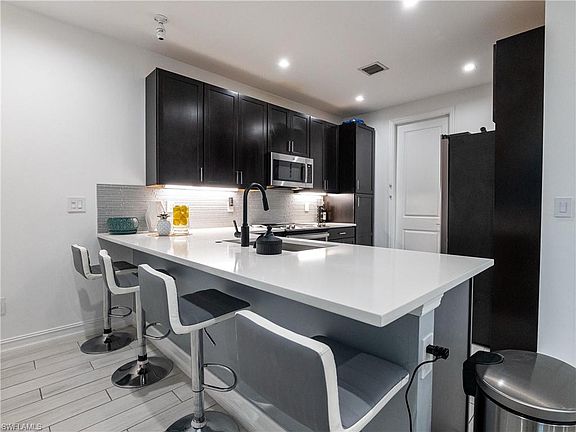 5th image of 7592 Morgan Way