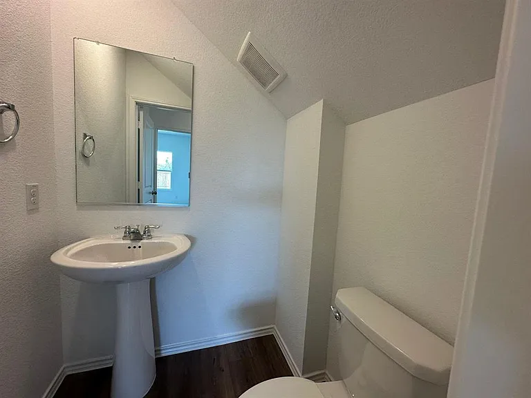 435 Alamito Ave — Photo 21
