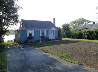 218 Edgewater Dr E, East Falmouth, MA 02536
