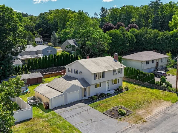 31 Harlan St, Ludlow, MA 01056