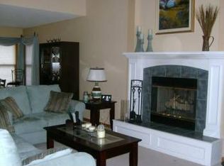 3546 SW Willow Brook Ln, Topeka, KS 66614