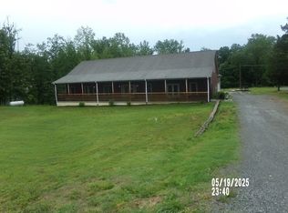 1835 Mosley Ferry Rd, Chapmansboro, TN 37035