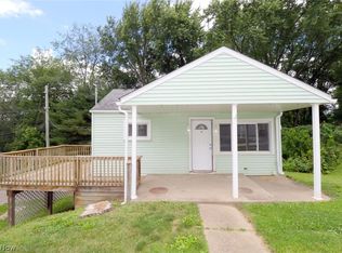 41 Amos Ln, Wintersville, OH 43953