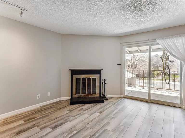 5200 E Cherry Creek South Dr #125 — Photo 2