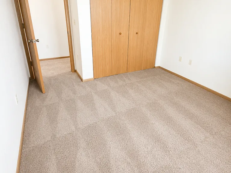 Murdock Apartments — Photo 24