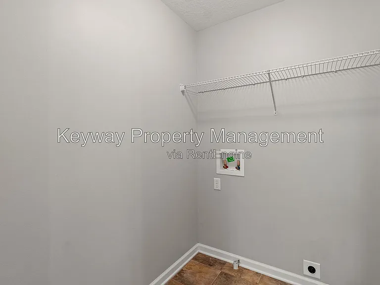 435 Brantley Cove Cir — Photo 12