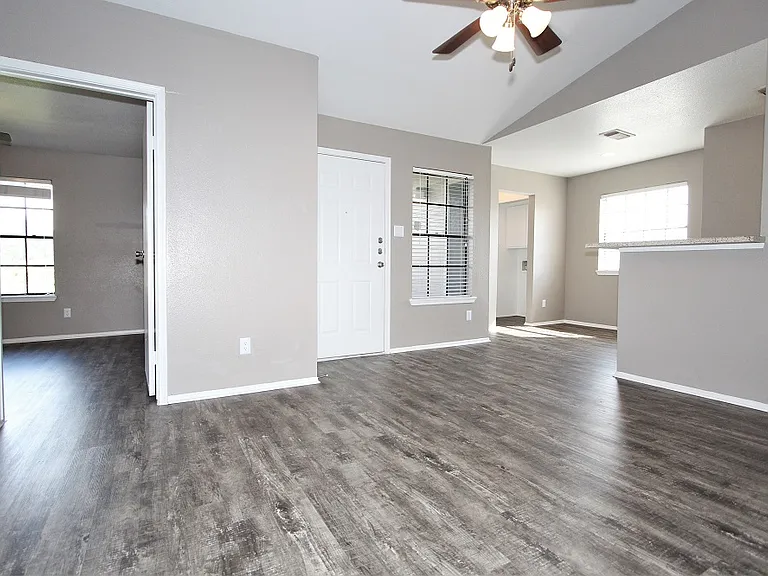 Oak Bend — Photo 43
