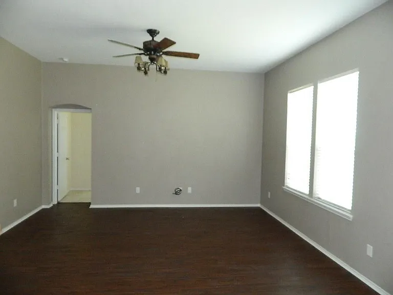 1132 Honeywell Dr — Photo 18