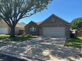 212 Arabian Dr, Victoria, TX 77904