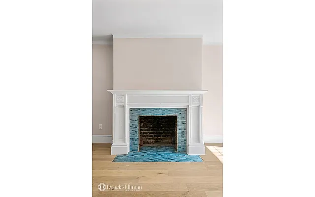 Rented by Douglas Elliman | media 13