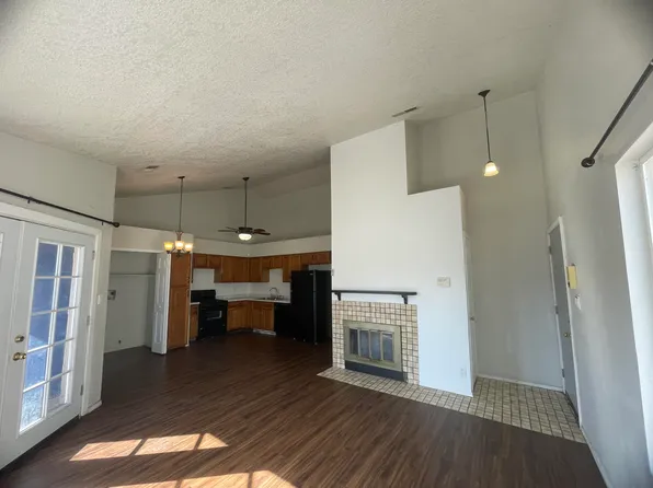4028 67th St NW, Albuquerque, NM 87120