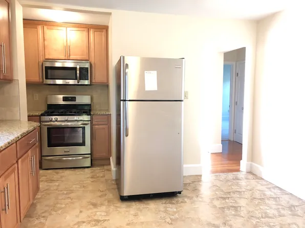 67 Rangeley Rd #67, West Newton, MA 02465