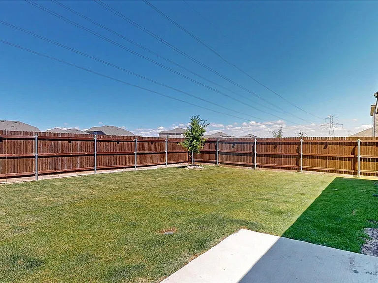 4536 Benham Dr — Photo 29