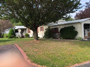 68 Taylor Dr, Ronks, PA 17572