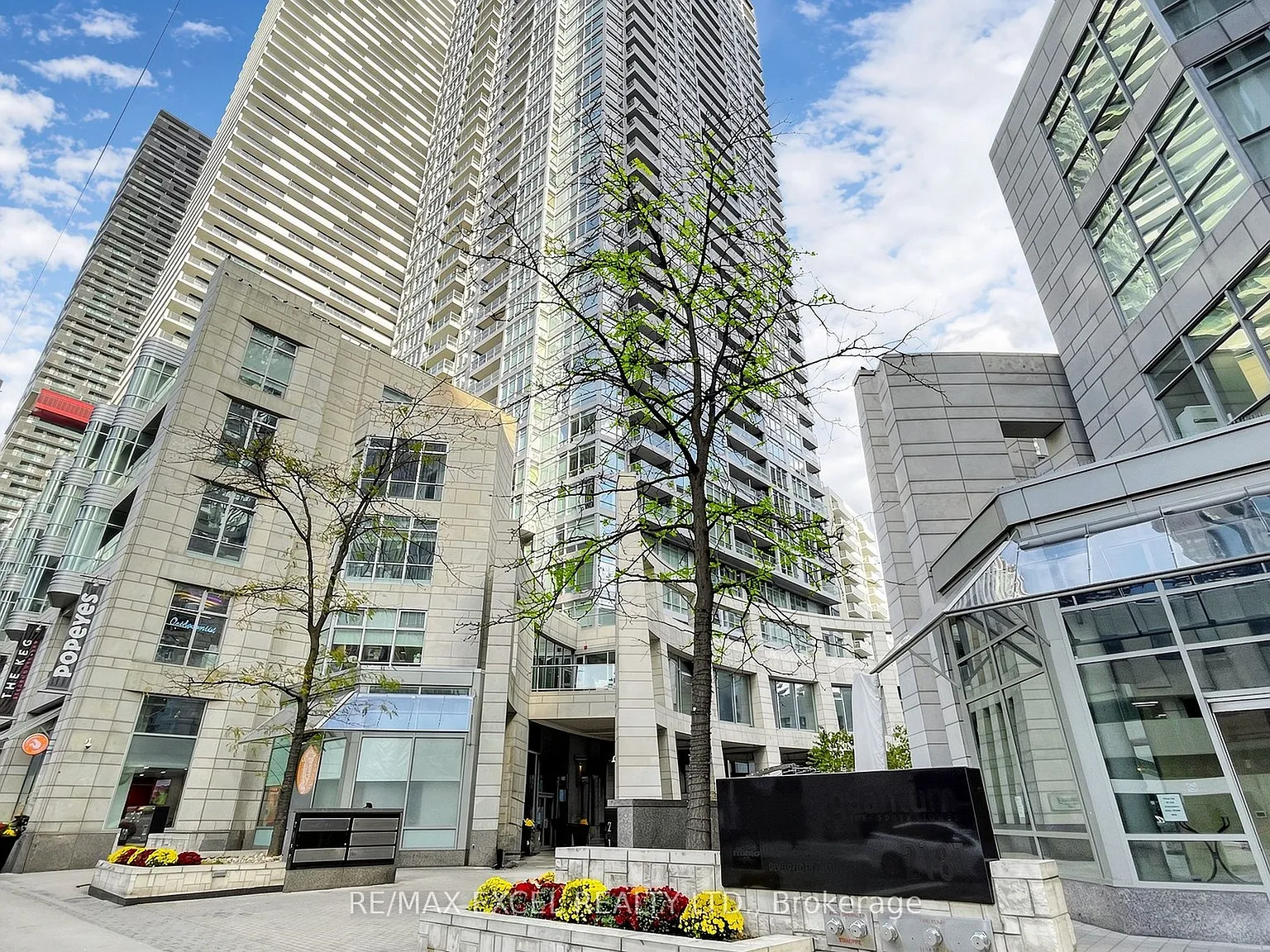2 bed, $3,600 — Photo 3