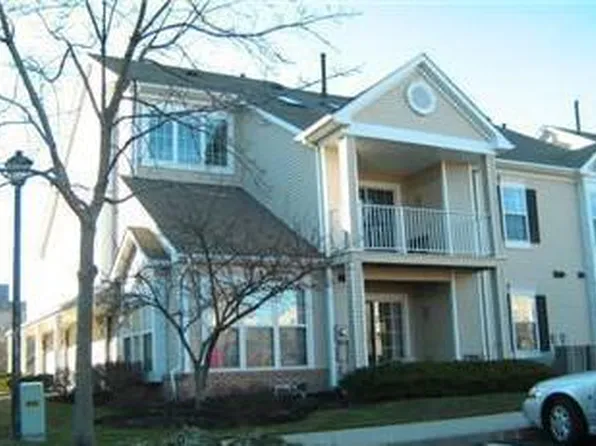 3801 Saxony Dr, Mount Laurel, NJ 08054