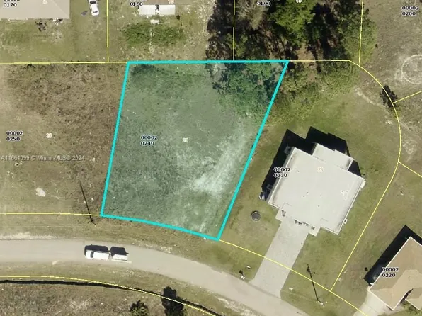 5008 Jones Dr, Lehigh Acres, FL 33973