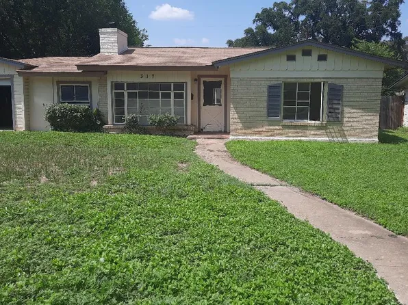 317 OVERHILL DR, San Antonio, TX 78228