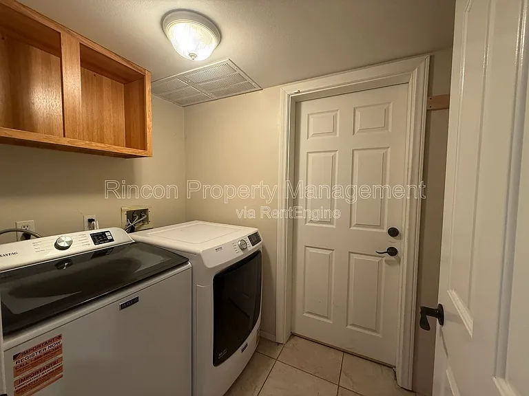 2462 Pierpont Blvd — Photo 16