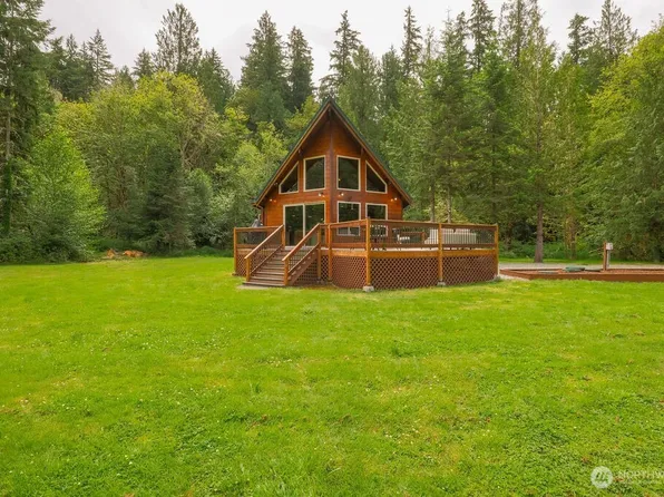 18315 Pioneer Way E, Orting, WA 98360