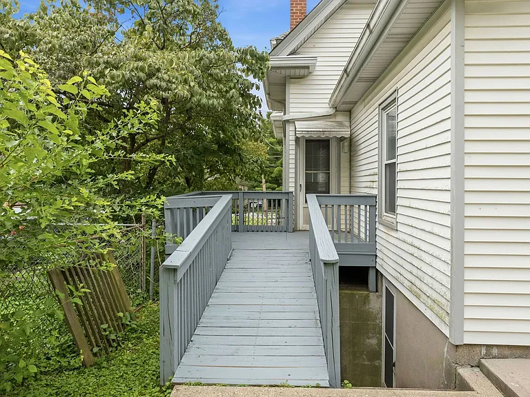 3713 Frances Ave — Photo 51