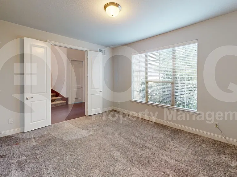 13591 Vineyard Ln — Photo 12