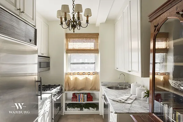 Sold by Warburg | media 11