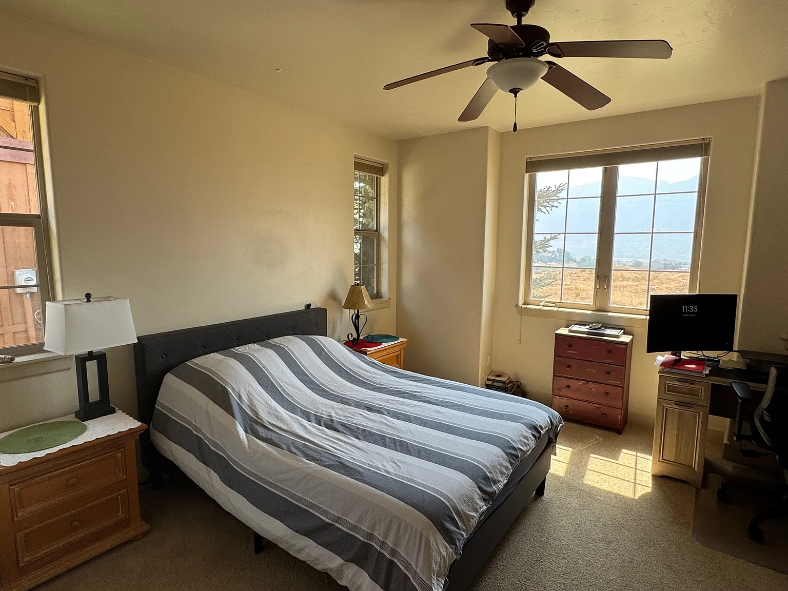 3 bed, 2.5 bath, 1935 sqft, $4,300 — Photo 2