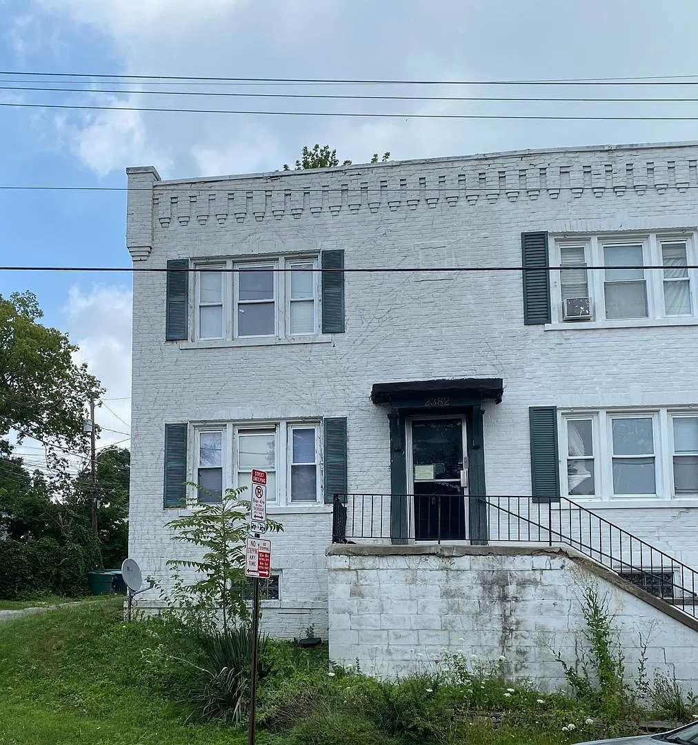 2378 Neil Ave — Photo 1