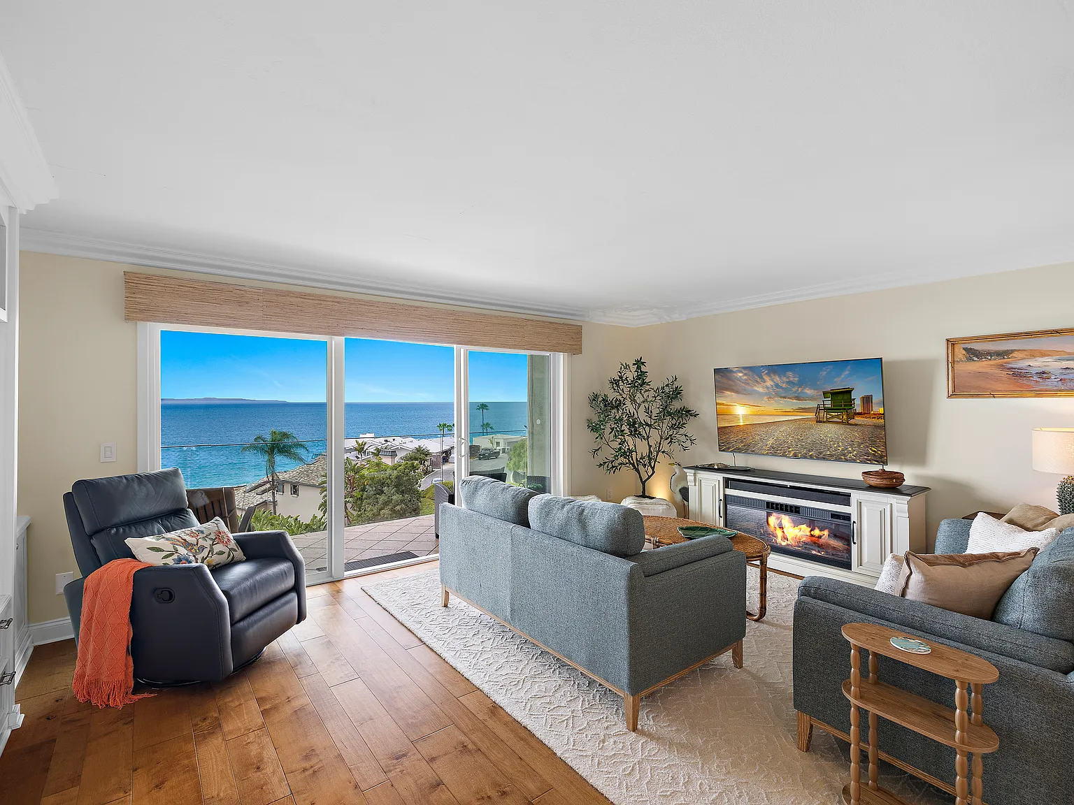 3 bed, 1700 sqft, $10,000 — Photo 3