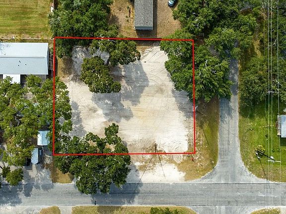 2nd image of 104 S 4th St