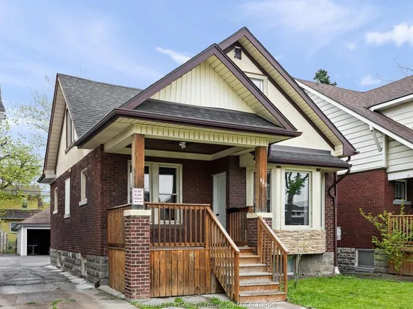 520 Rankin Ave, Windsor, ON N9B 2R7
